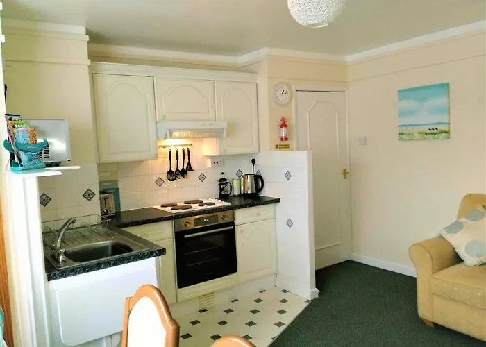 57 New Esplanade Court, Beach Close By Pool View